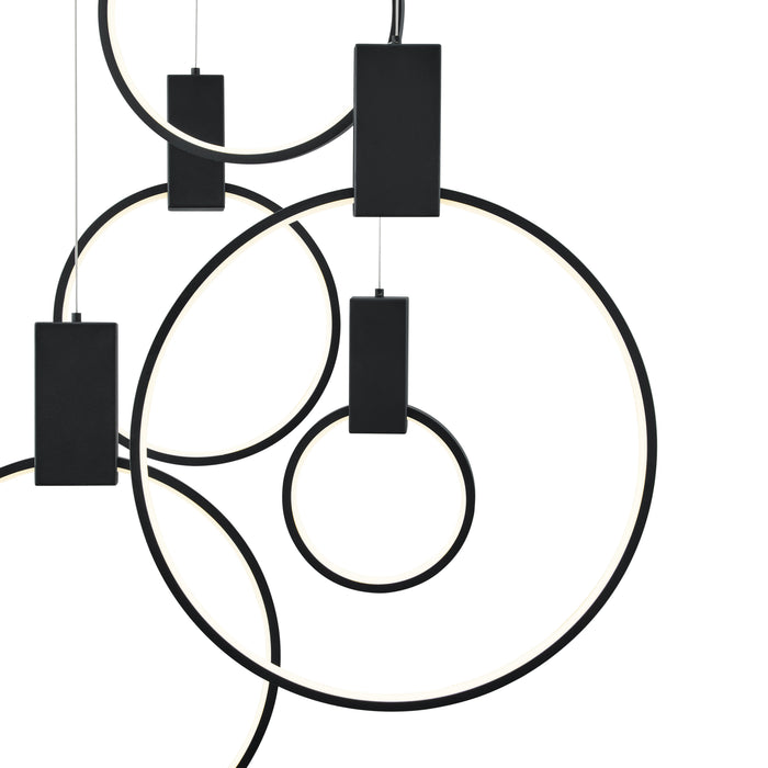 Hong Kong LED Circular Chandelier // Matte Black