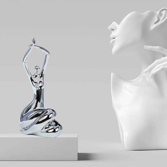 Elizabeth Sculpture // Small Chrome