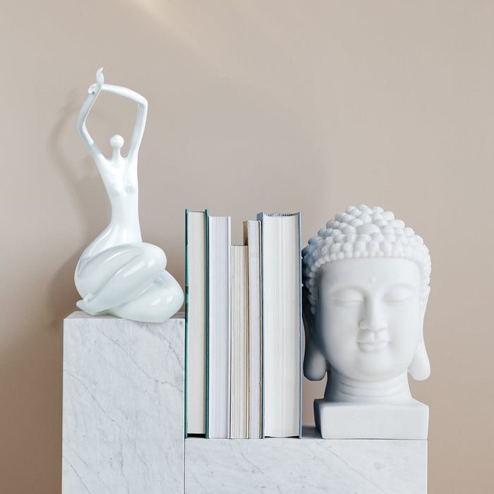 Elizabeth Sculpture // Small White