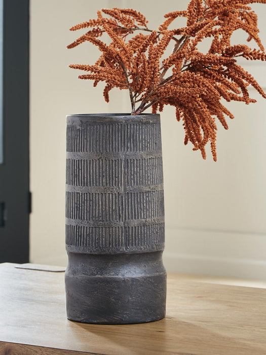 Ashley Express - Beninworth Vase