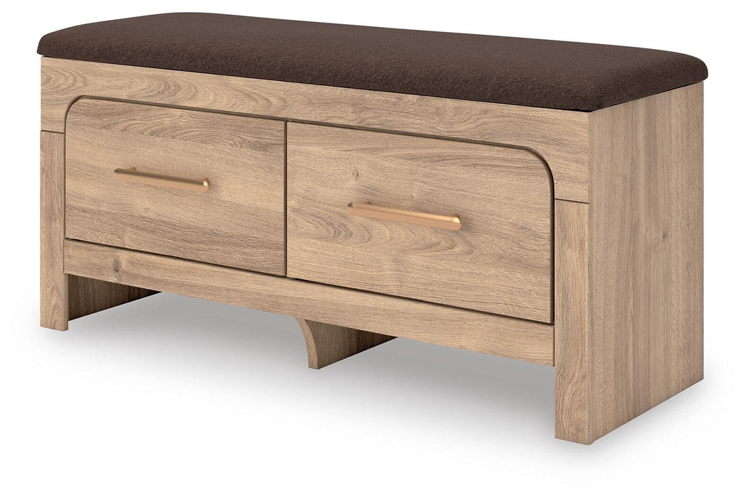 Ashley Express - Kinlanni Bedroom UPH Storage Bench