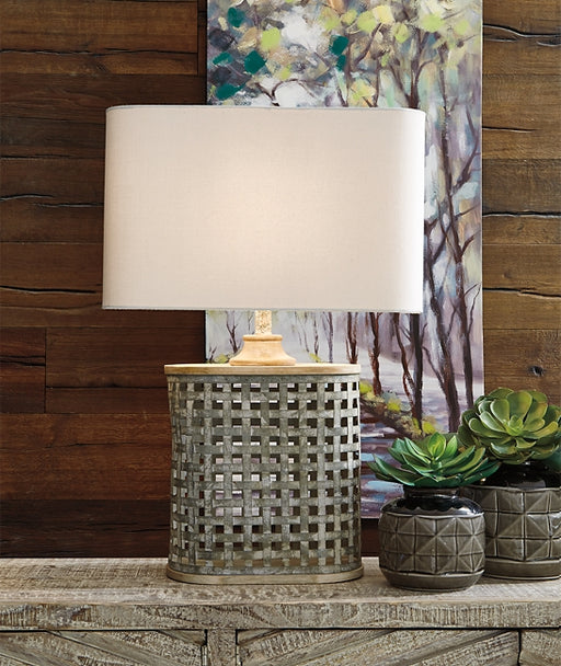 Ashley Express - Deondra Metal Table Lamp (1/CN) DecorGalore4U - Shop Home Decor Online with Free Shipping